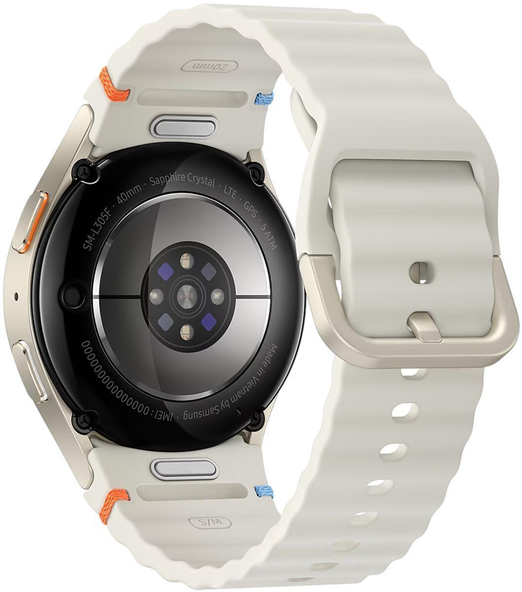 Galaxy Watch7 (Bluetooth) - 32GB - 40mm - Cream Aluminum Case with Cream Silicone Sport Band